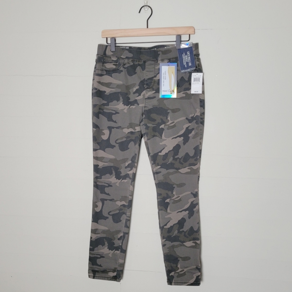 Sound/Style | Lucy Camo Pull-On Pants